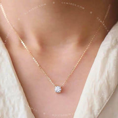 The Lume Moissanite Necklace - Gold