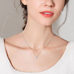 The Clover Moissanite Necklace