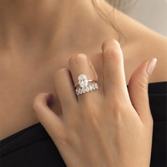 The Amore Ring