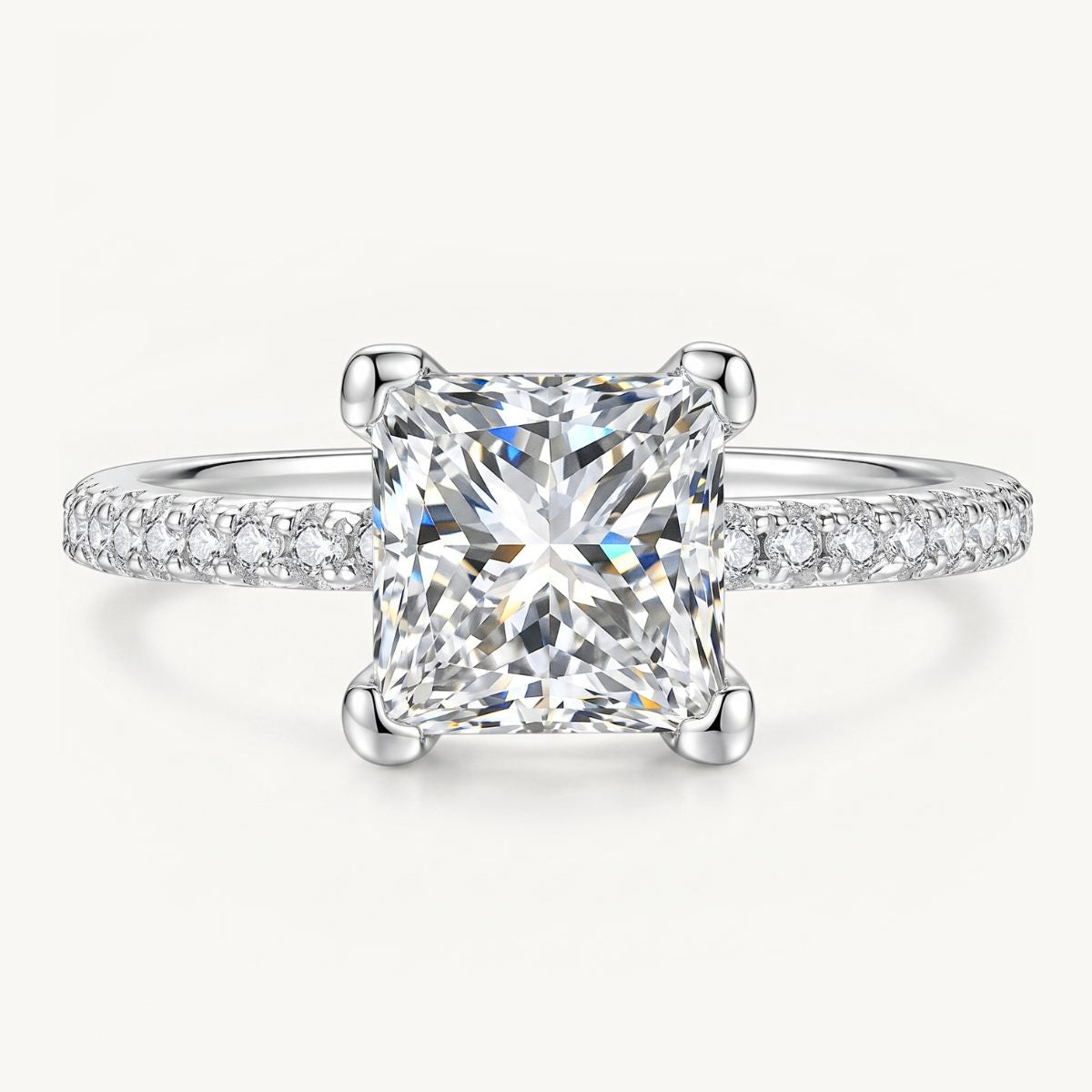 The Carrée Moissanite Ring