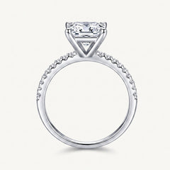 The Carrée Moissanite Ring