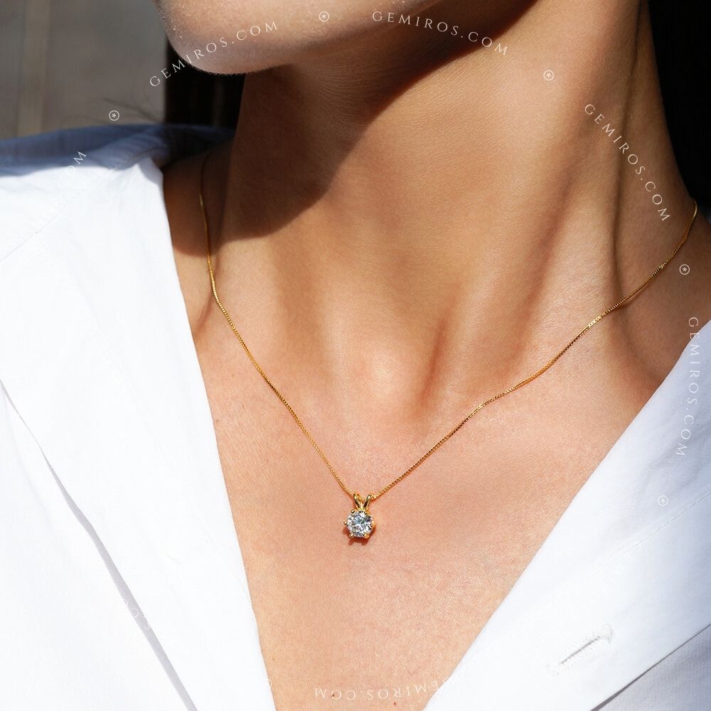 The Éclat Moissanite Necklace - Gold
