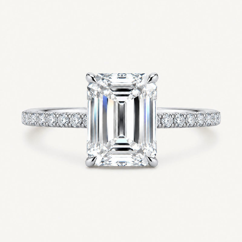 The Élise Moissanite Ring