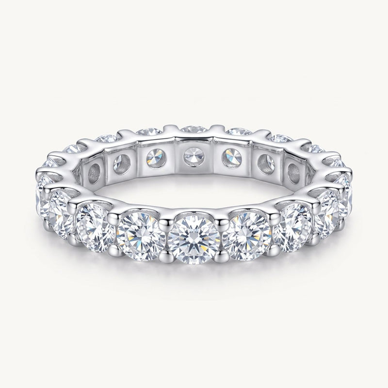 The Eterna Moissanite Ring