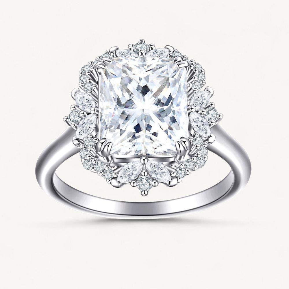 The Fleur Ring