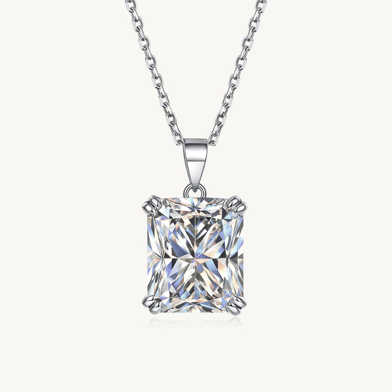 The Aura Pendant Necklace