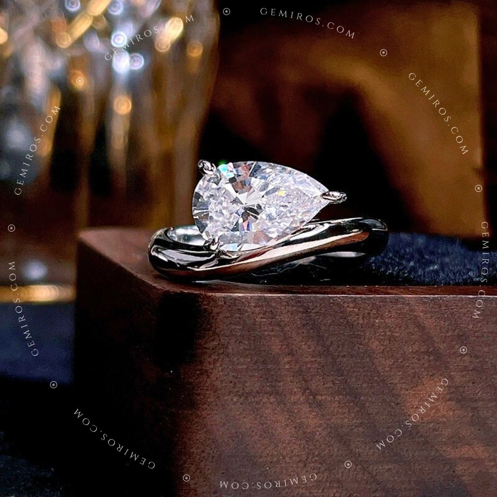 The Ondine Ring