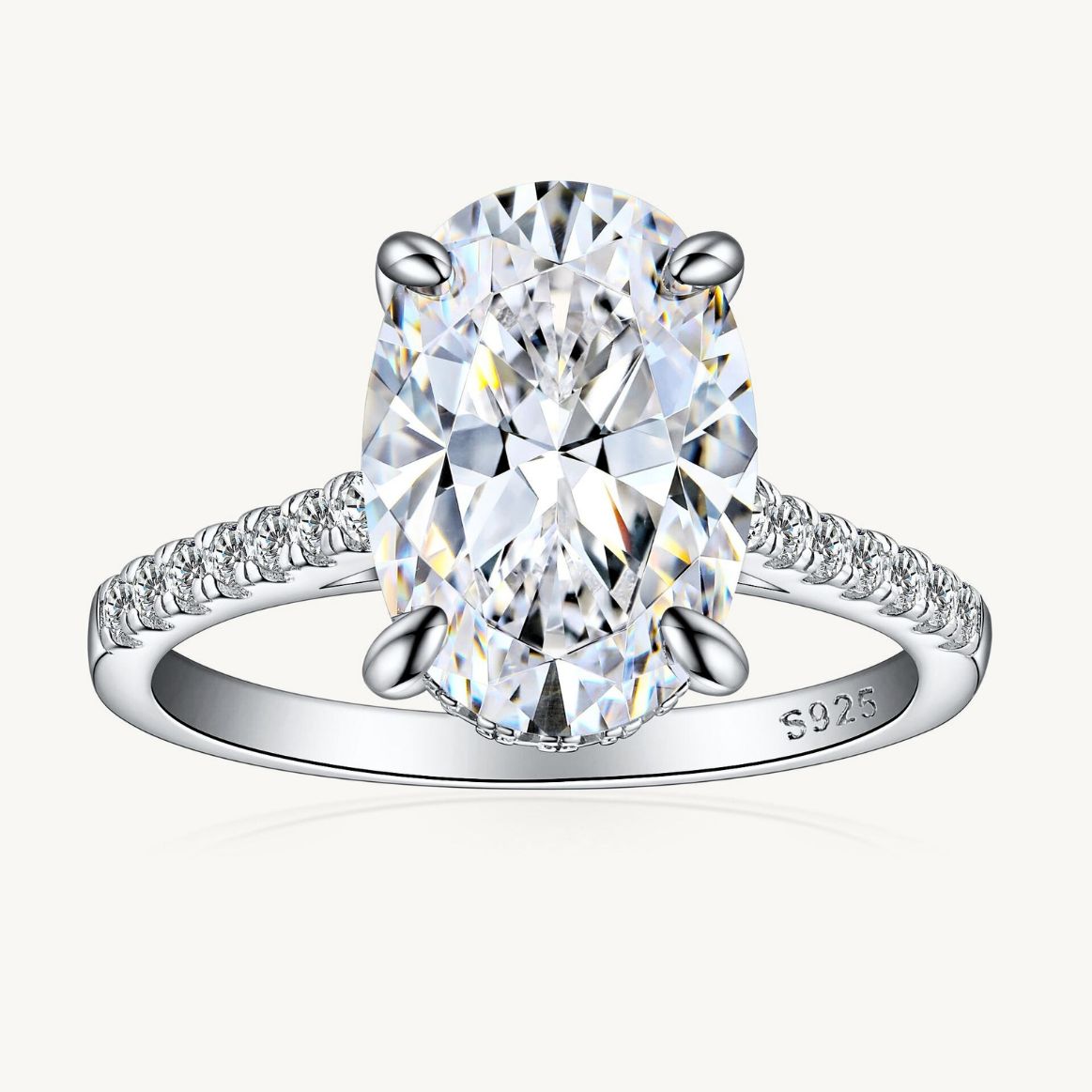 How to clean moissanite ring — oval solitaire travel ring hero image